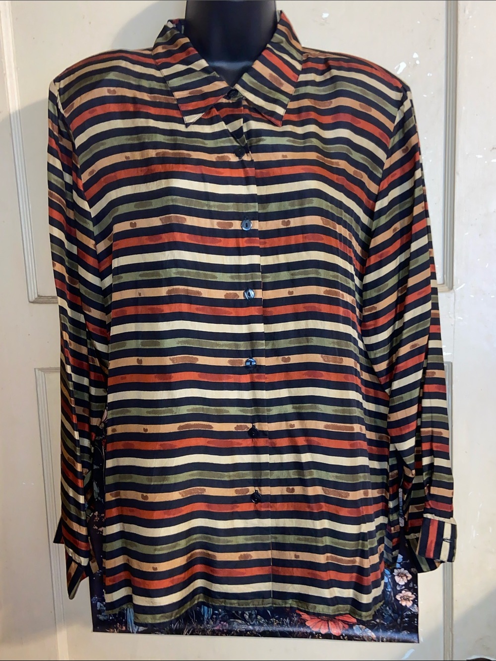 VTG STUNT NEUTRALS & BLACK BLOUSE Striped 100% Silk Button Down Long Sleeves EUC